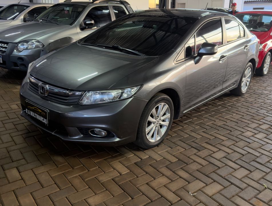 Honda Civic Sedan LXS 1.8/1.8 Flex 16V Aut. 4p