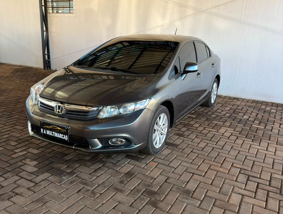 Honda Civic Sedan LXS 1.8/1.8 Flex 16V Aut. 4p