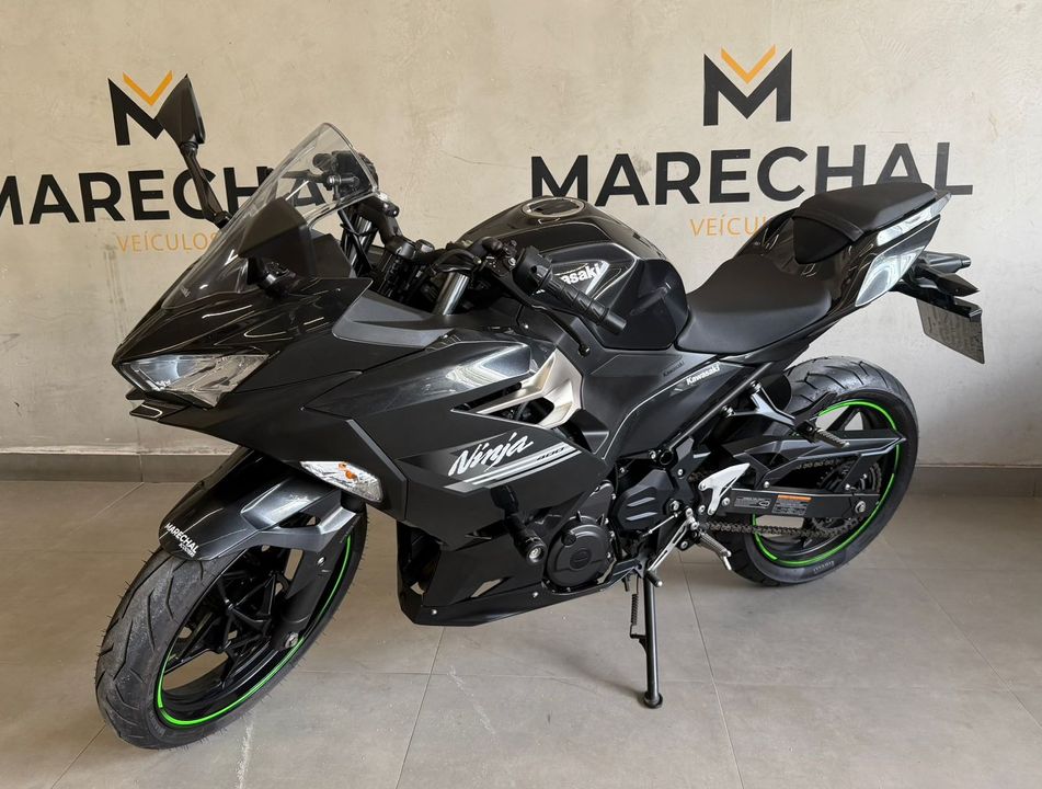 KAWASAKI NINJA 400