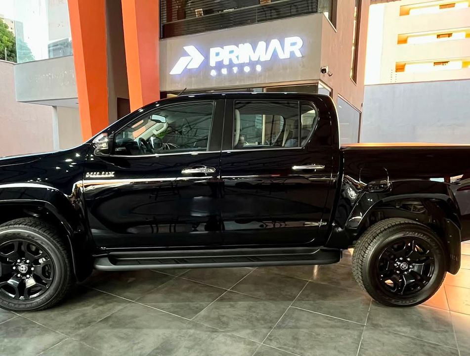 Toyota Hilux CD SRX Plus 4x4 2.8 TDI Die. Aut.