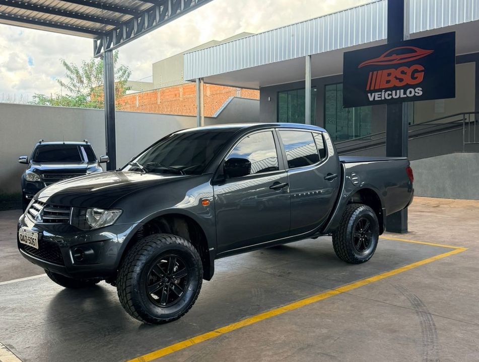 Mitsubishi L200 Triton GLX 3.2 CD TB Int.Diesel Mec