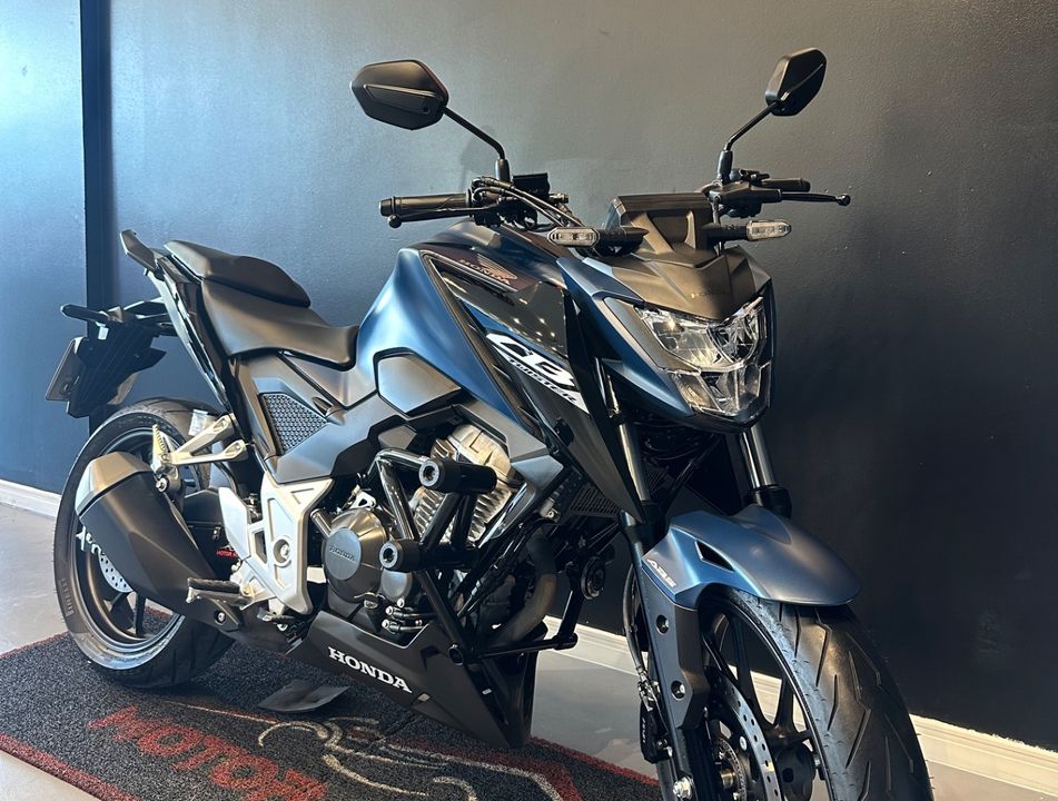 HONDA CB 300F Twister Flex
