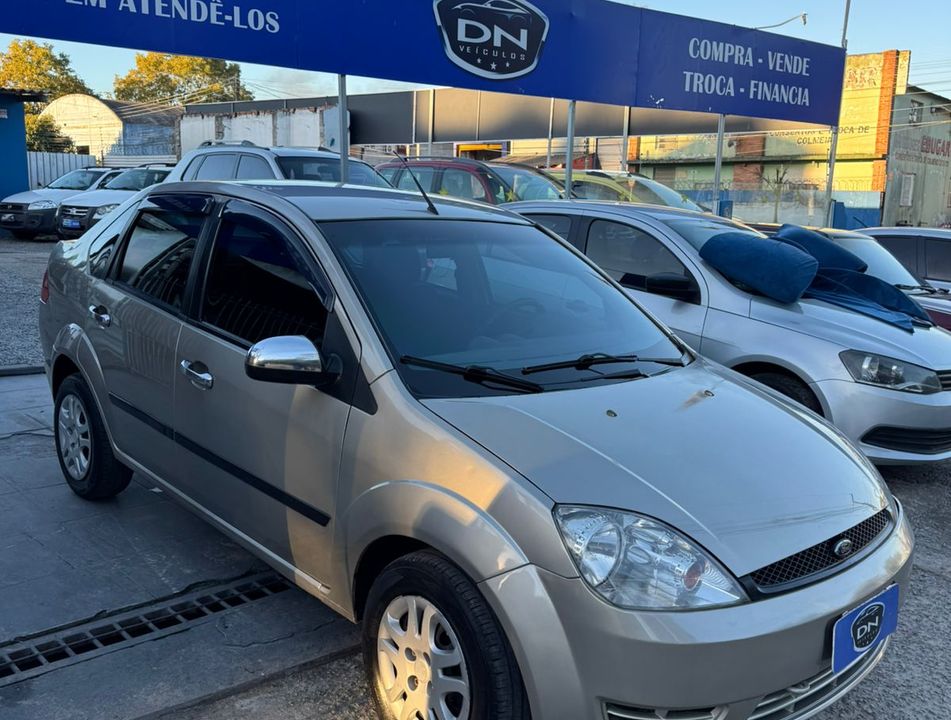 Ford Fiesta Sedan 1.0 8V Flex 4p