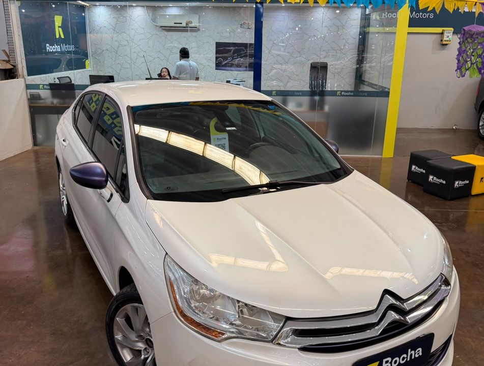 Citroën C4 LOUNGE Tendance 2.0 Flex 4p Aut.