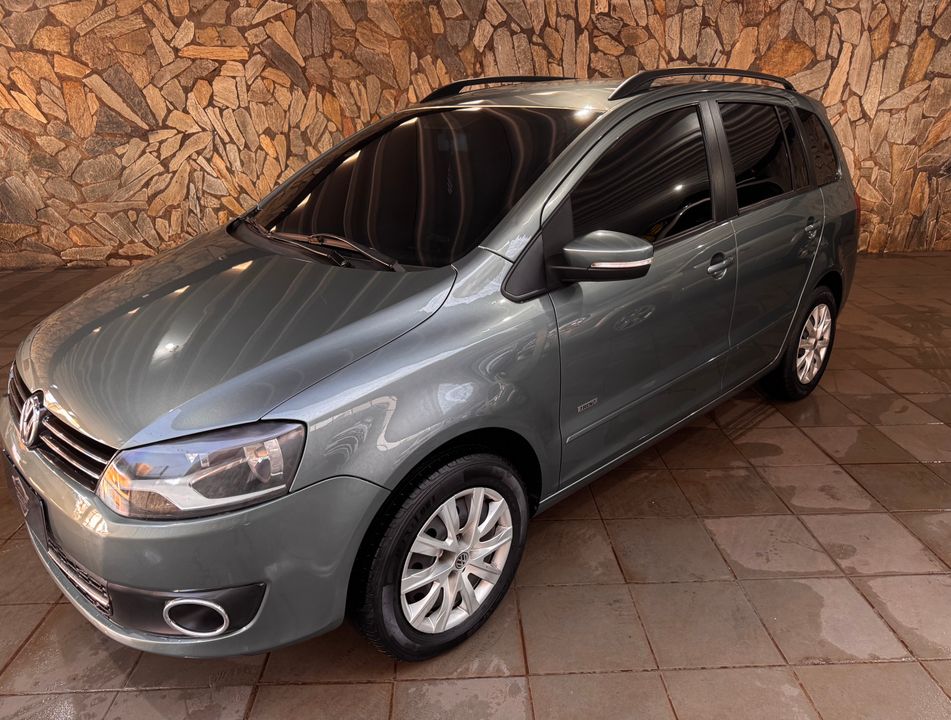 VolksWagen SPACEFOX 1.6/ 1.6 Trend Total Flex 8V 5p