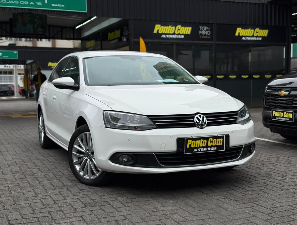 VolksWagen JETTA Highline 2.0 TSI 16V 4p Tiptronic