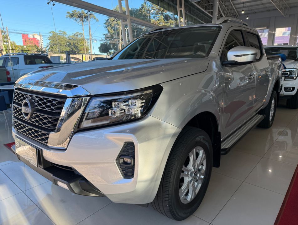 Nissan Frontier XE CD 4x4 2.3 Bi-TB Diesel Aut.