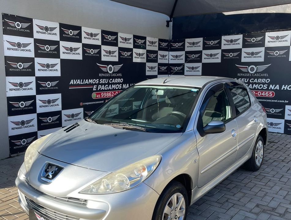 Peugeot 207 XR 1.4 Flex 8V 5p