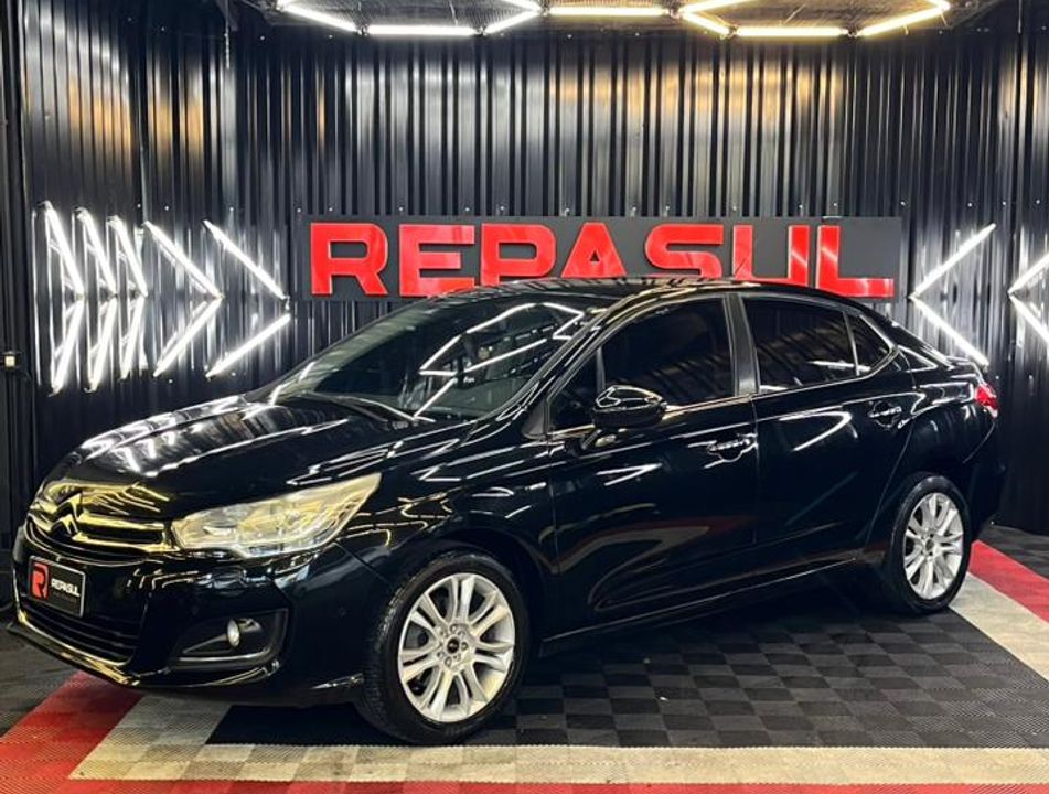 Citroën C4 LOUNGE Exclusive 1.6 Turbo 4p Aut.