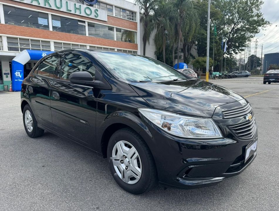 Chevrolet ONIX HATCH Joy 1.0 8V Flex 5p Mec.