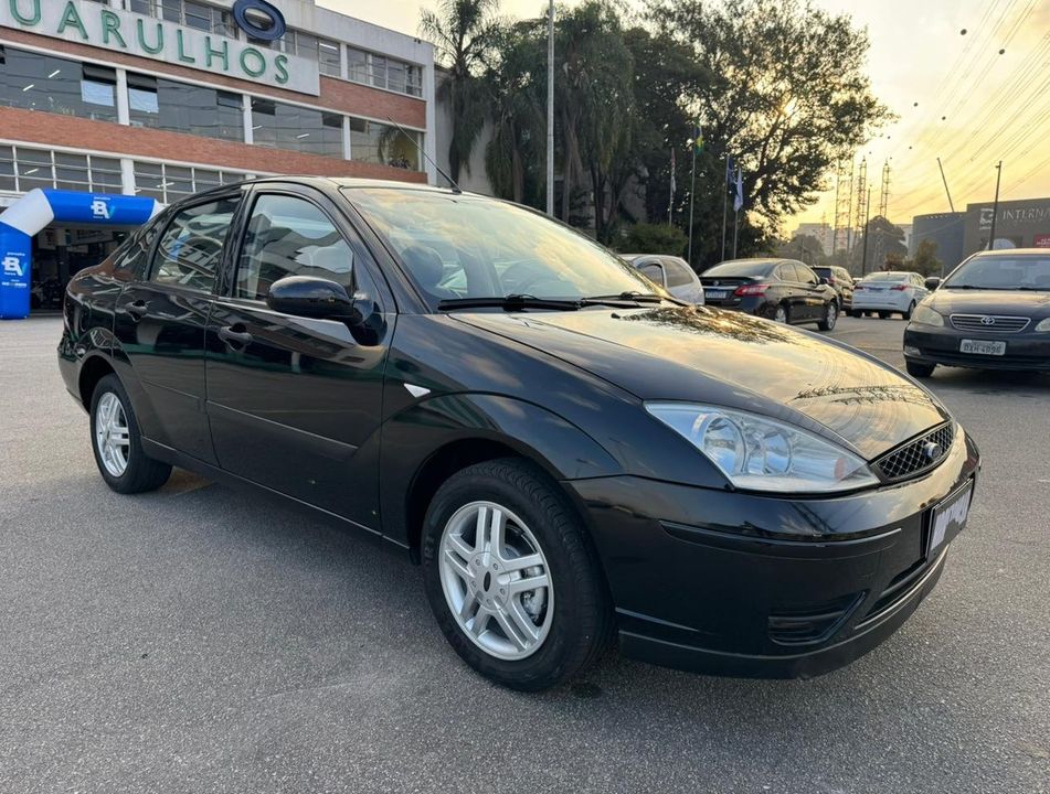 Ford Focus Sedan 2.0 16V/2.0 16V Flex 4p Aut.