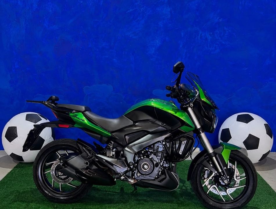 BAJAJ DOMINAR 400 