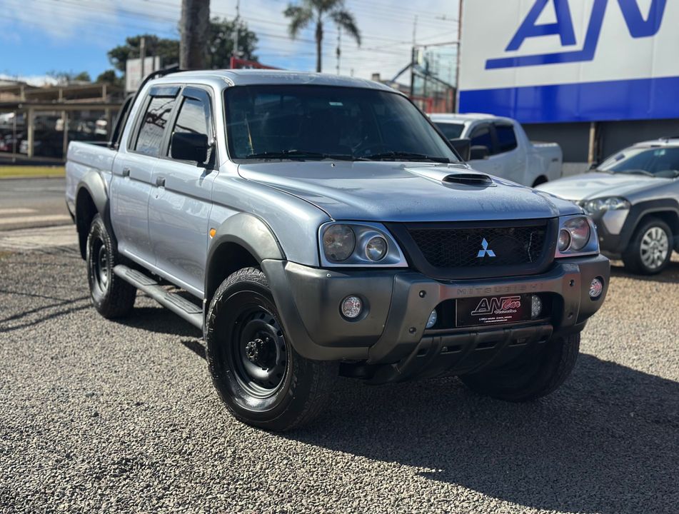Mitsubishi L200 GL 2.5 4X4 CD Diesel