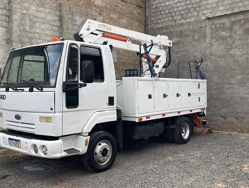 FORD CARGO 712 E Turbo 2p (diesel)