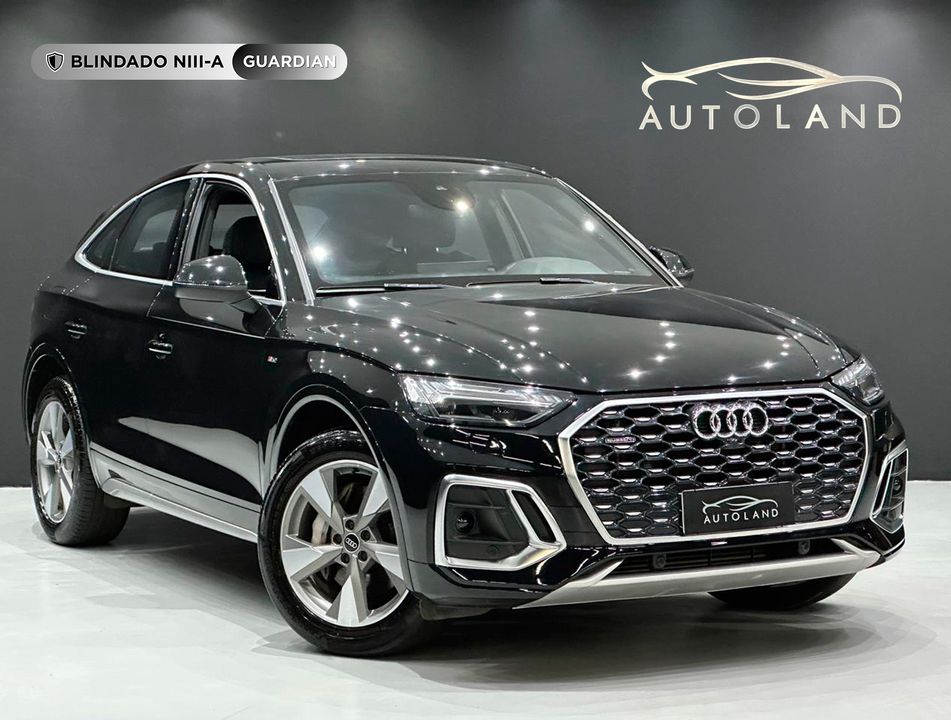 Audi Q5 SB P Black. 2.0 TFSIe S.Tr. Qt (Hib.)