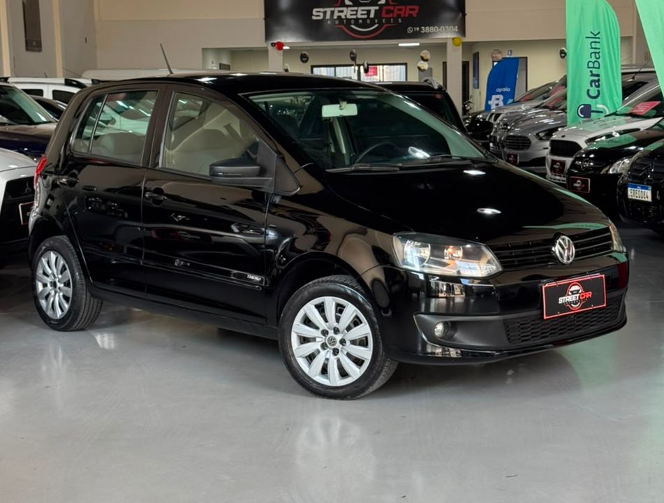 VolksWagen Fox 1.6 Mi Total Flex 8V 5p