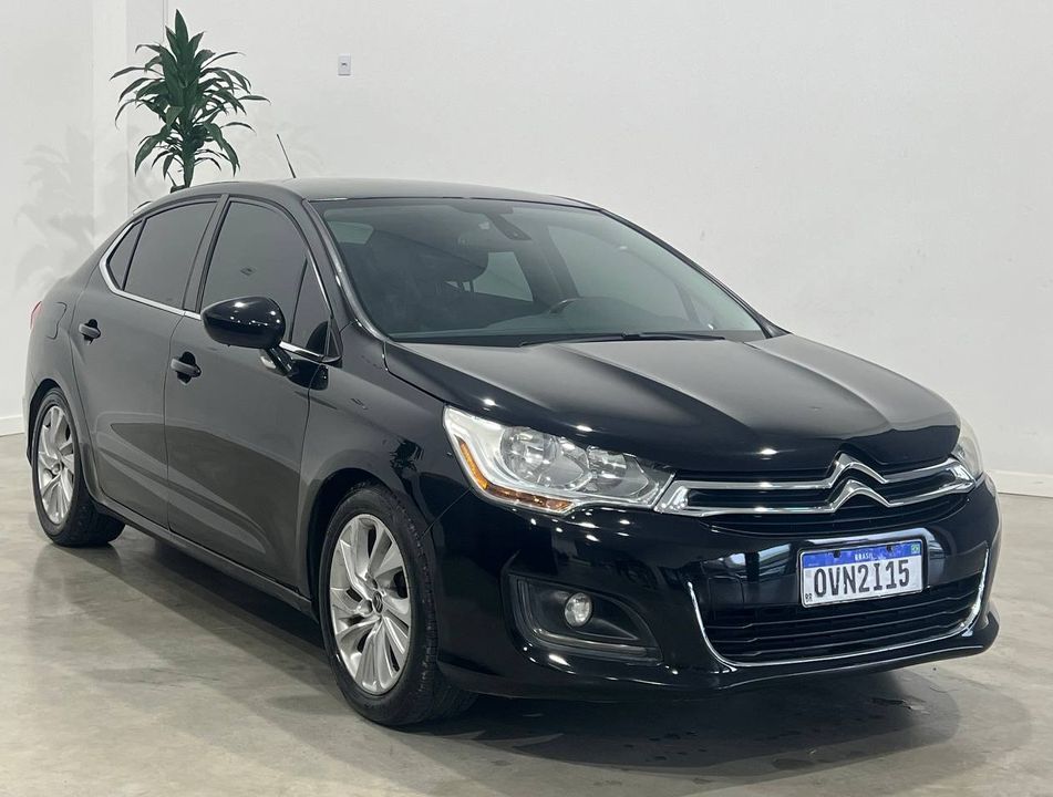 Citroën C4 LOUNGE Tendance 2.0 Flex 4p Mec.