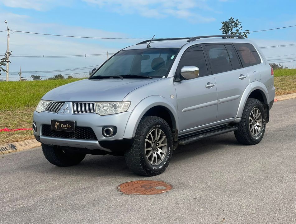 Mitsubishi Pajero DAKAR 3.2 4x4 T.I. Dies. 5p Aut.