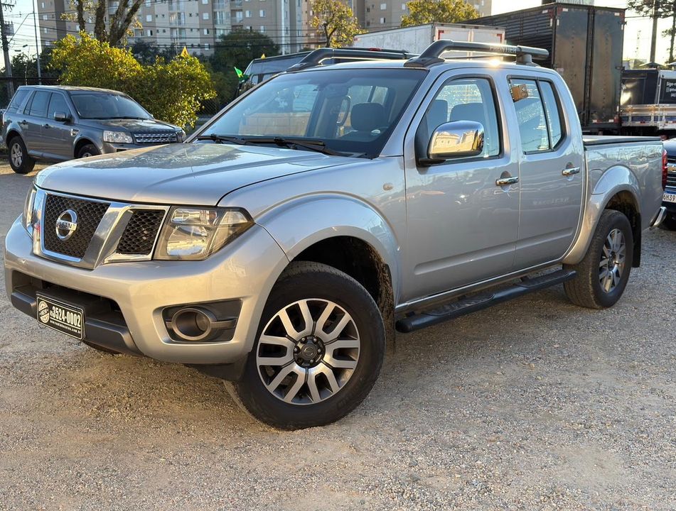 Nissan Frontier SV AT. CD 4x4 2.5 TB Dies. Aut.