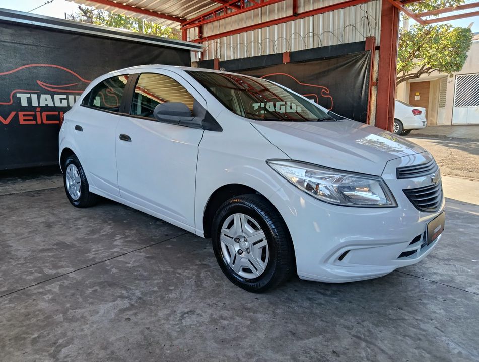Chevrolet ONIX HATCH LS 1.0 8V FlexPower 5p Mec.