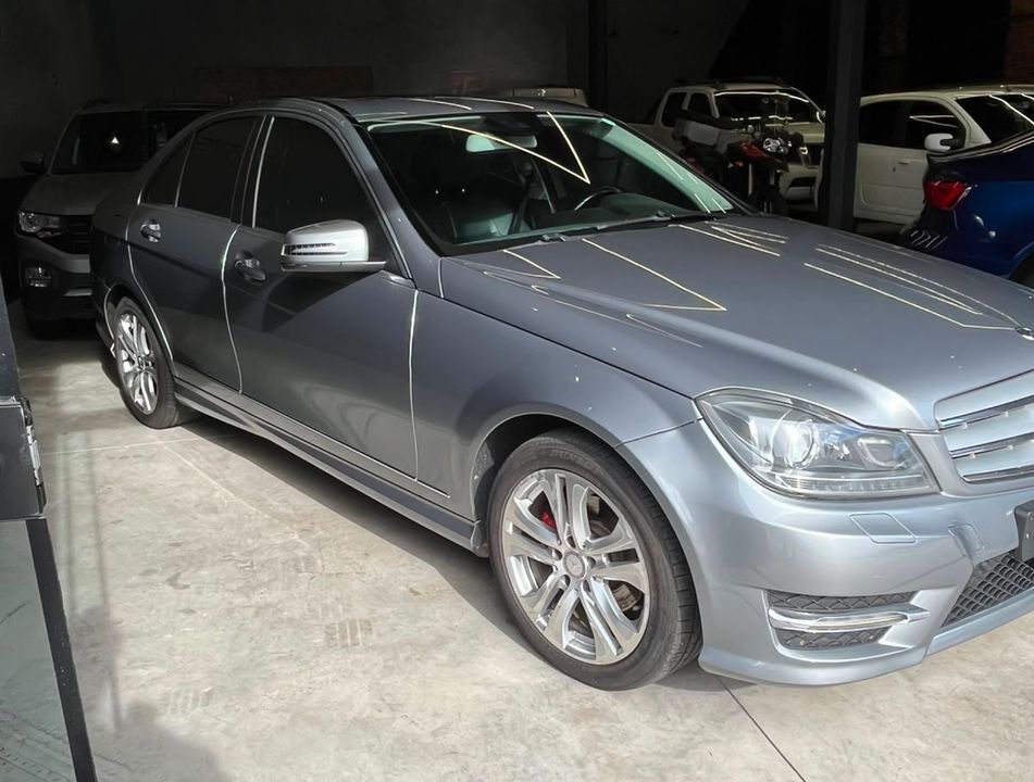 Mercedes C-200 CGI Sport 1.8 TB 16V 184cv Aut.