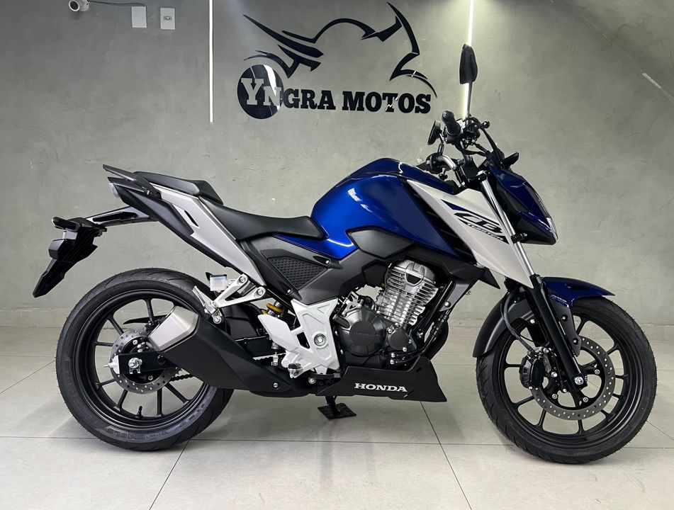HONDA CB 300F Twister Flex