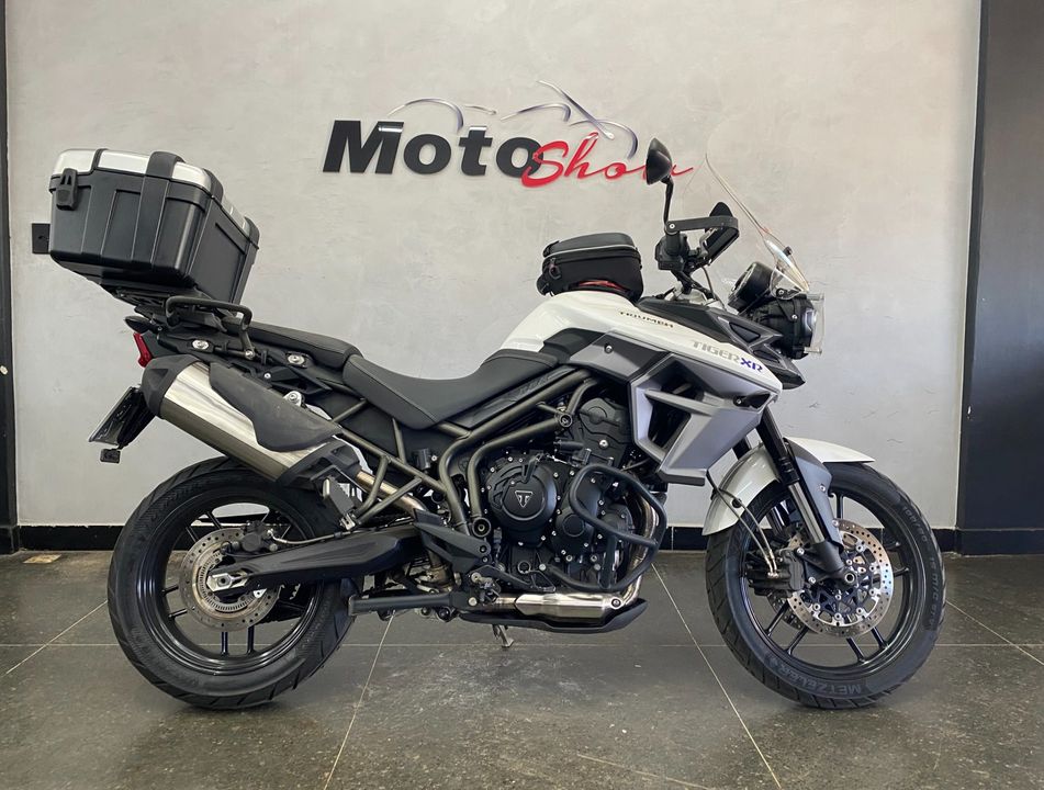 TRIUMPH TIGER 800 XR