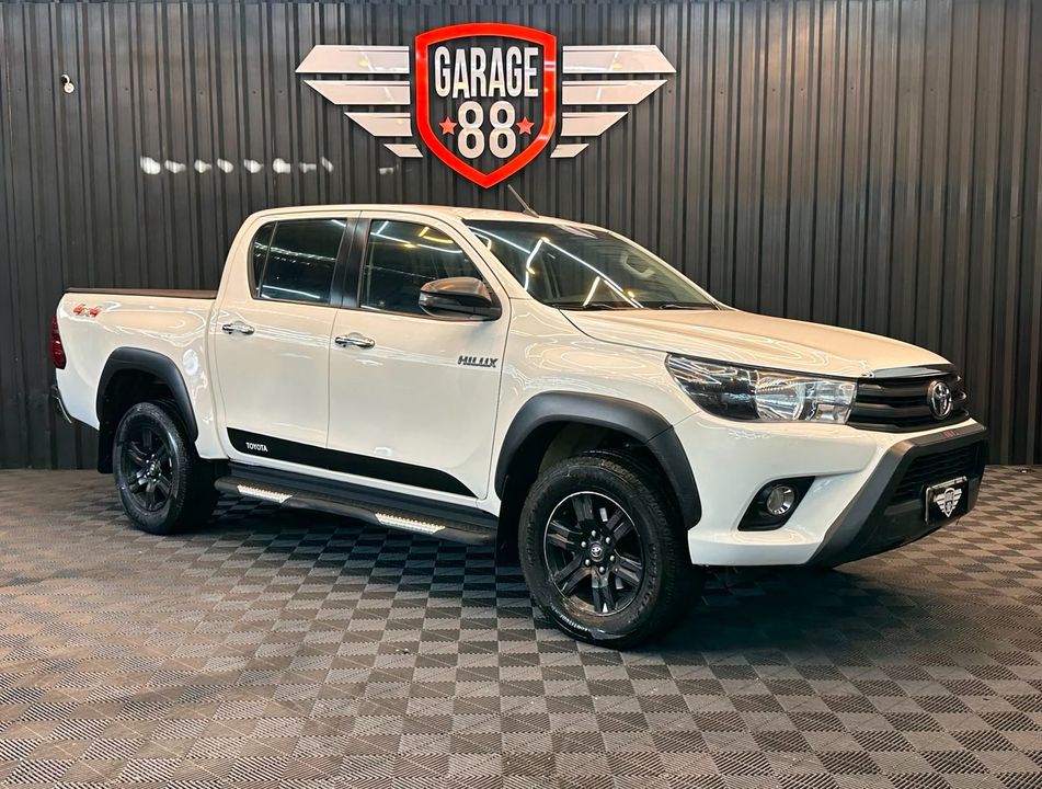 Toyota Hilux CD SR CHALL. 4x4 2.8 TDI Dies Aut.