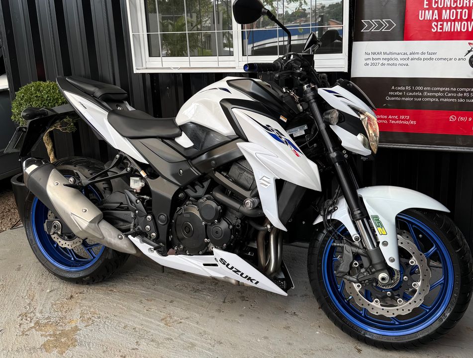 SUZUKI GSX-S 750