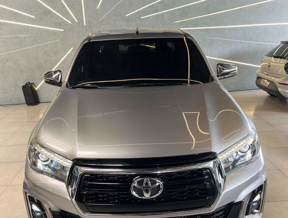 Toyota Hilux CD SRX 4x4 2.8 TDI 16V Diesel Aut.