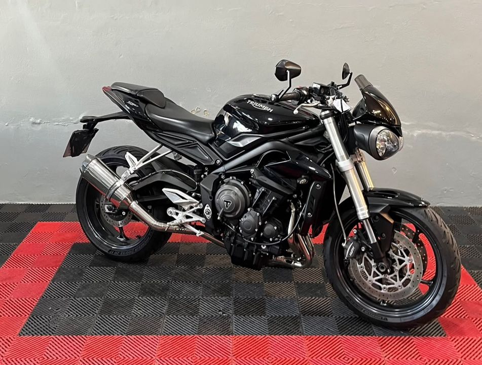 TRIUMPH STREET TRIPLE 765 S