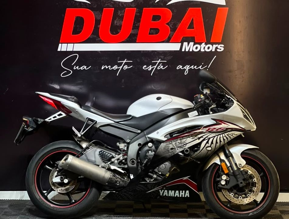 YAMAHA YZF R-6 600