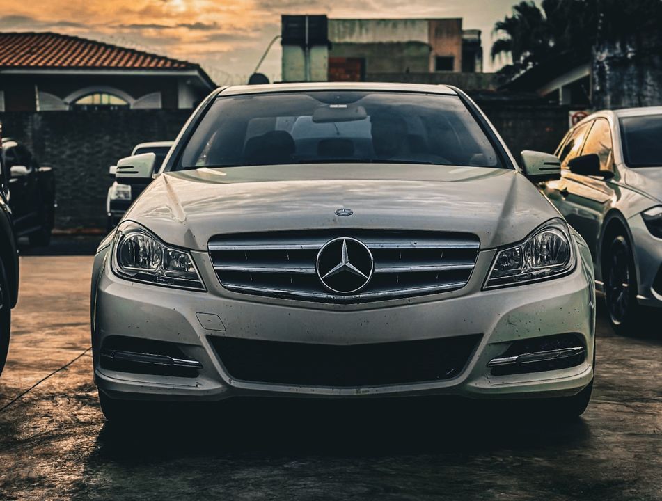 Mercedes C-180 CGI Classic 1.8 16V 156cv Aut.