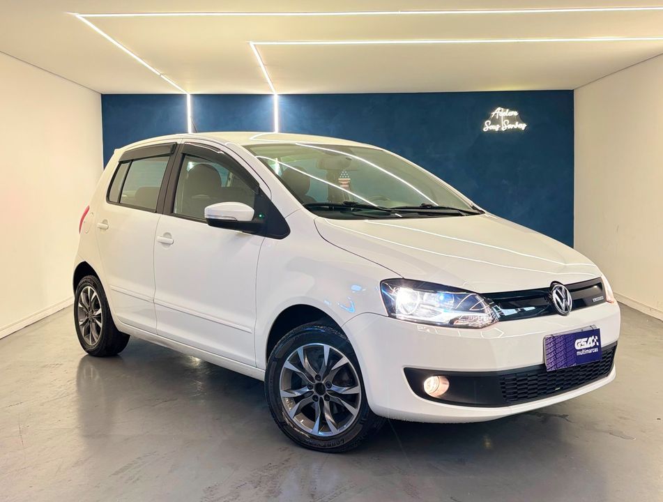 VolksWagen Fox BLUEMOTION 1.0 Mi Total Flex 12V 5p
