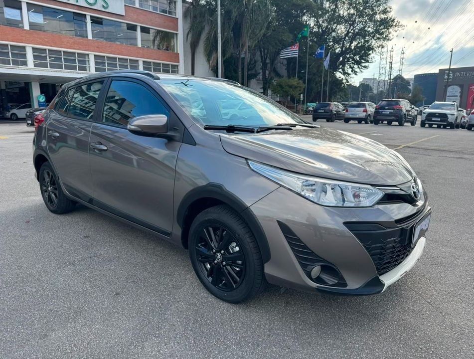Toyota YARIS X-WAY 1.5 Flex 16V 5p Aut.