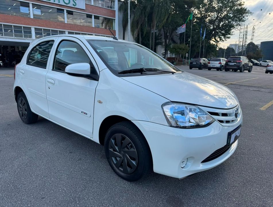 Toyota ETIOS X 1.3 Flex 16V 5p Aut.