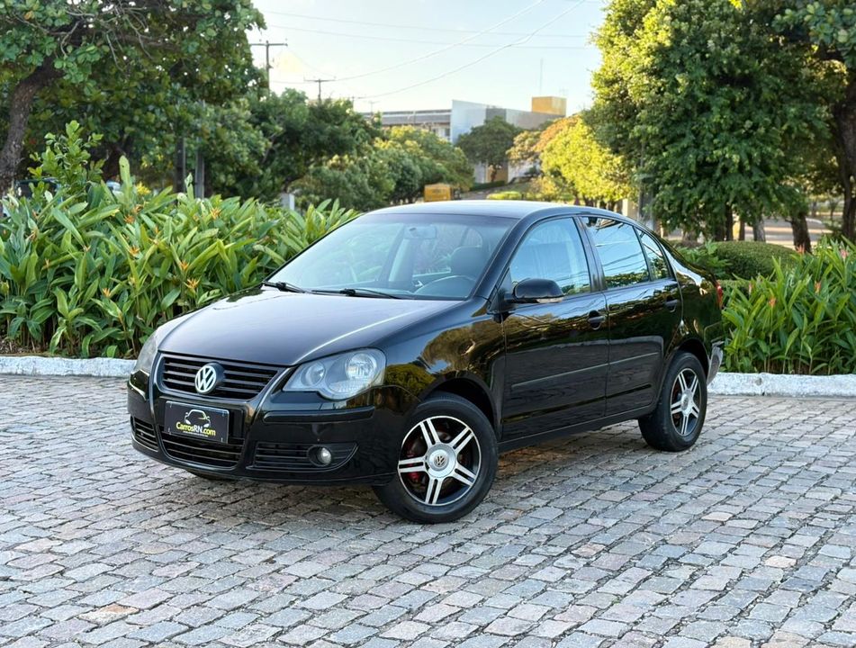 VolksWagen Polo Sedan 1.6 Mi Total Flex 8V 4p