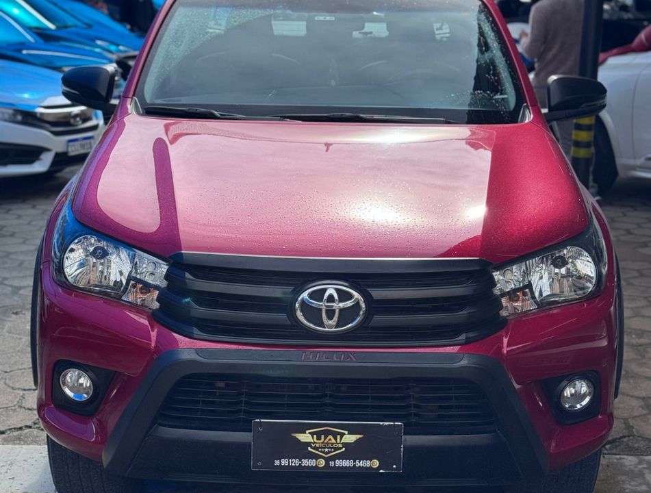 Toyota Hilux CD SR CHALL. 4x4 2.8 TDI Dies Aut.