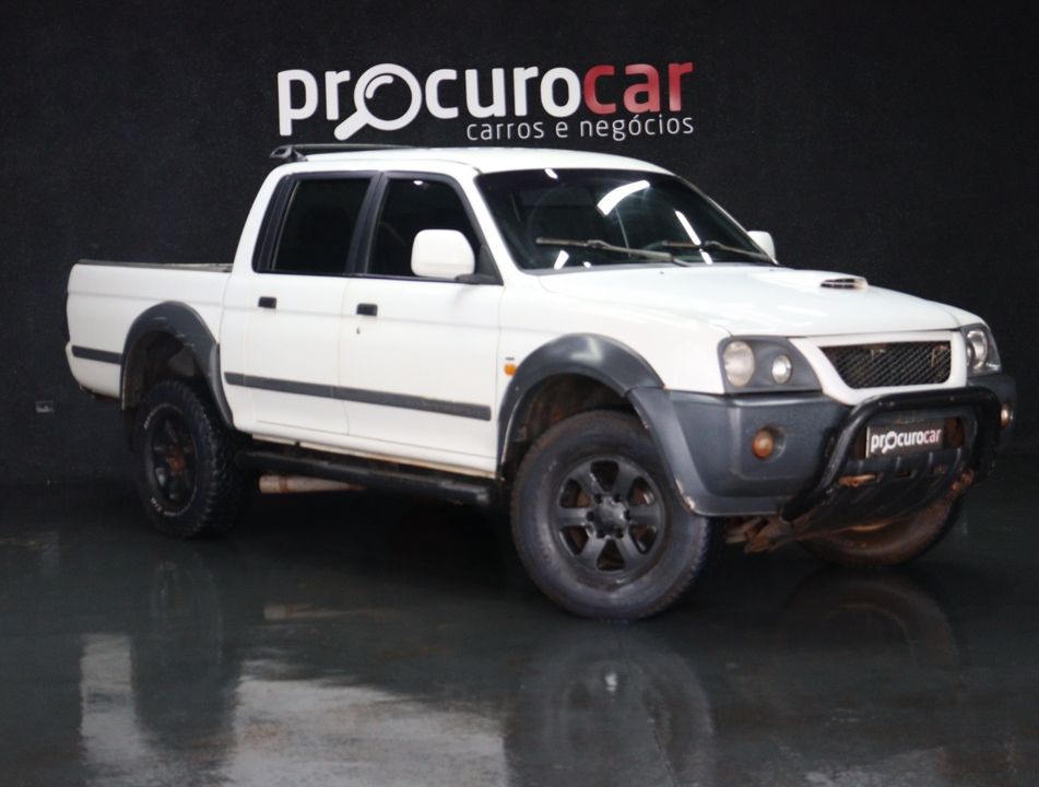 Mitsubishi L200 OUTDOOR HPE 2.5 4x4 CD T.Dies. Mec.