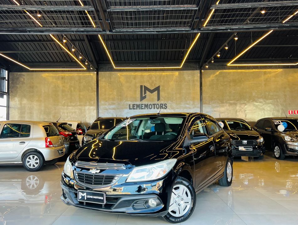 Chevrolet ONIX HATCH LT 1.0 8V FlexPower 5p Mec.