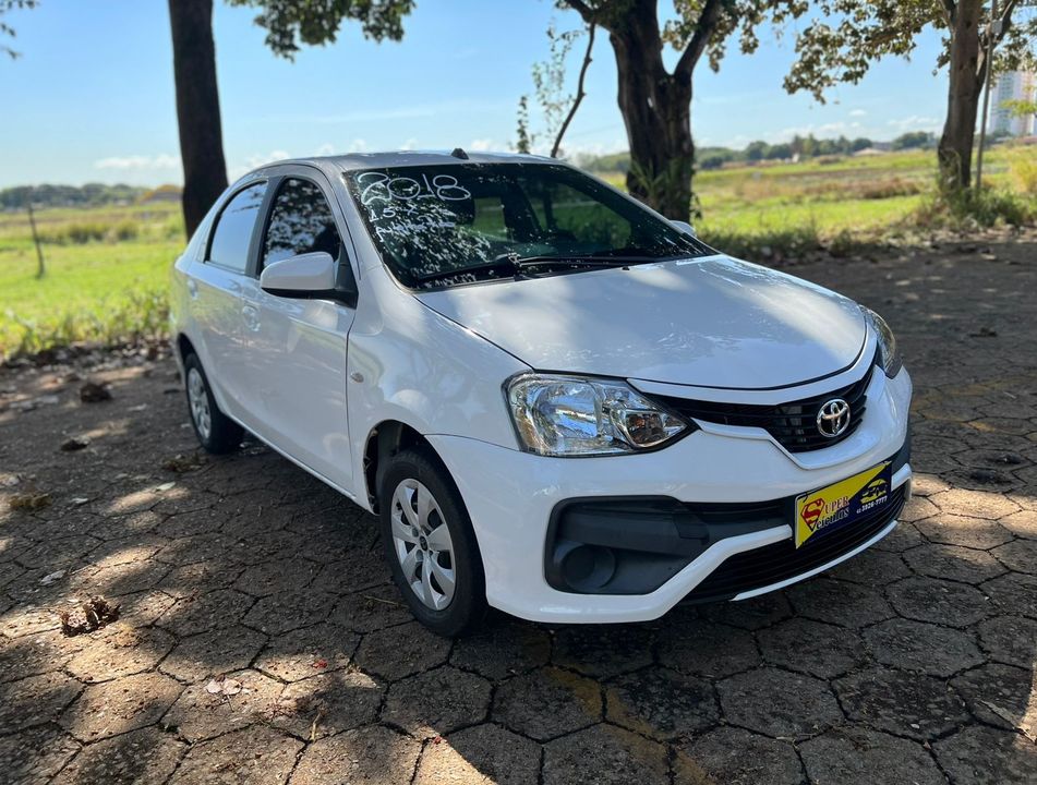 Toyota ETIOS X Sedan 1.5 Flex 16V 4p Aut.