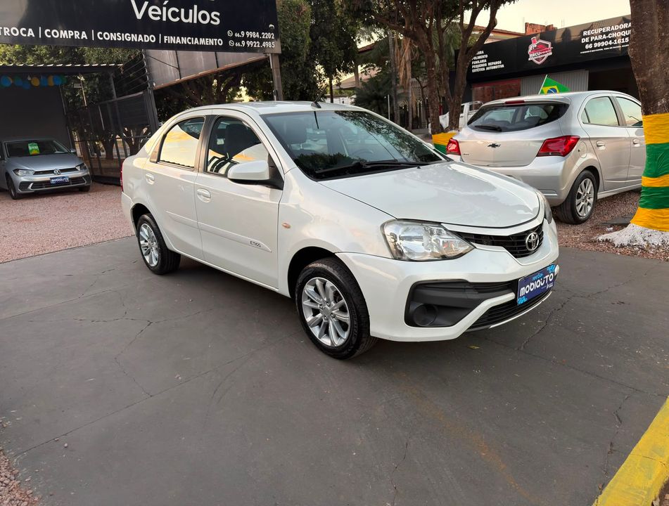 Toyota ETIOS XS Sedan 1.5 Flex 16V 4p Aut.