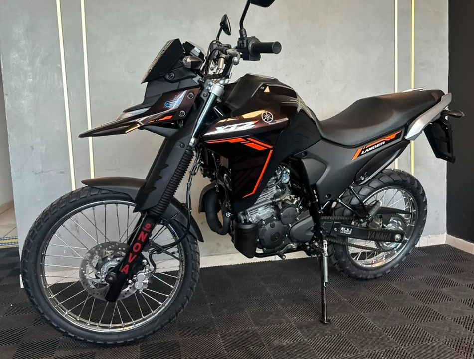 YAMAHA LANDER 250