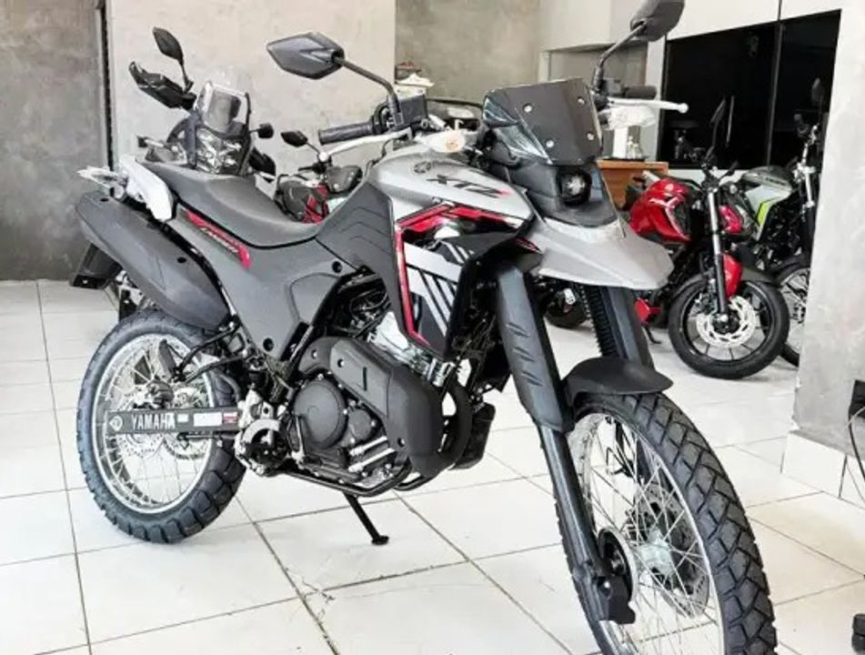 YAMAHA LANDER 250
