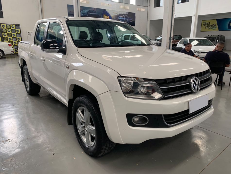 VolksWagen AMAROK Trendline CD 2.0 TDI 4X4 Dies Aut