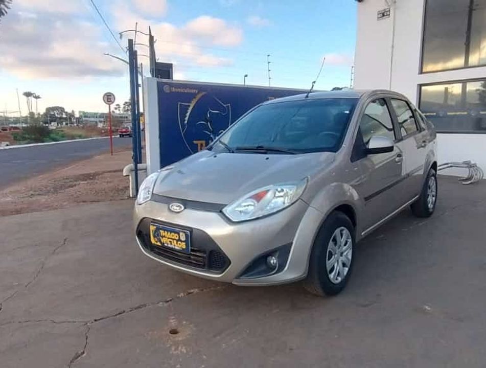 Ford Fiesta Sedan 1.0 8V Flex 4p