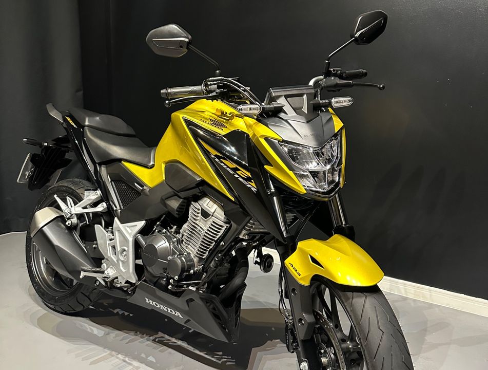 HONDA CB 300F Twister Flex