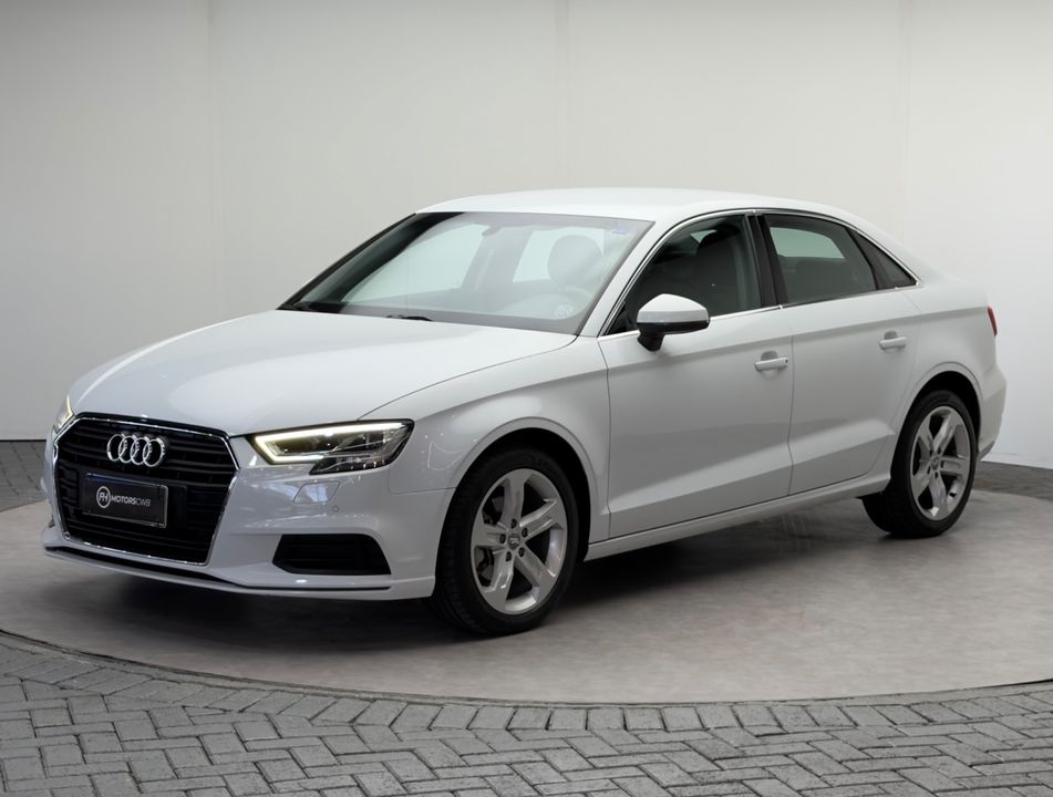 Audi A3 Sedan Prestige Plus 1.4 TFSI Flex Tip