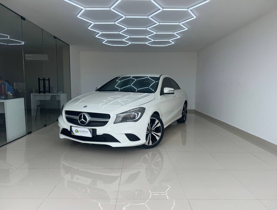Mercedes CLA-200 First Edition 1.6 TB 16V  Aut.