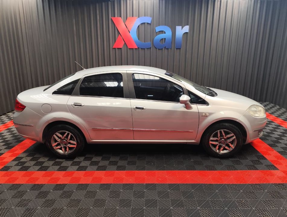 Fiat LINEA LX 1.9/ 1.8 Flex 16V Dualogic 4p